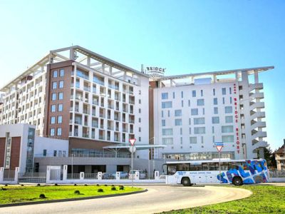 "Bridge Resort" 4*, гостиничный комплекс