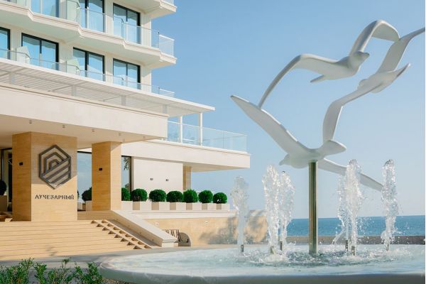 "Лучезарный Резорт" 4* отель